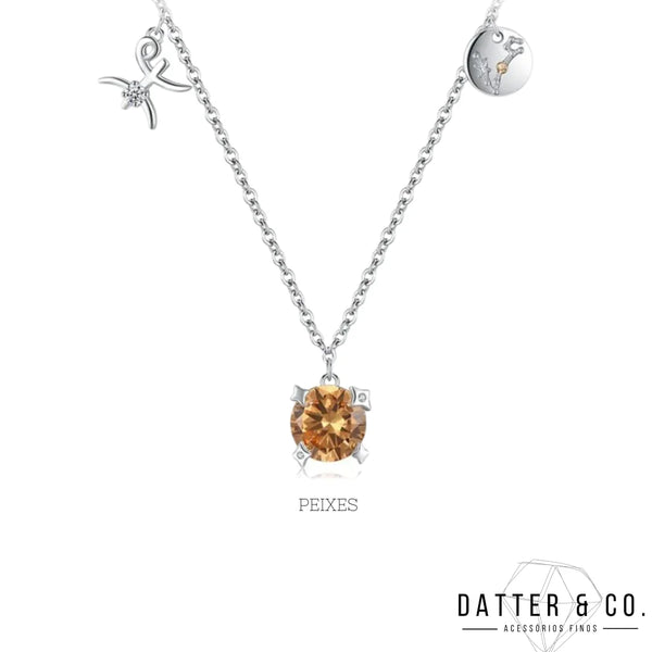 Buscando por colares femininos, colar feminino de prata, colar feminino de ouro, colar de pérola, colar feminino delicado com qualidade e durabilidade, peças que duram, não causam alergias e nem escurecem com o uso! Compre aqui na Datter & Co, Frete Grátis e Devolução Fácil.