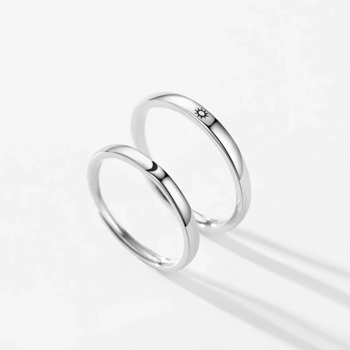 Aqui você encontra o presente perfeito para o amor da sua vida! Jóias em Prata 925, Ouro 18K e Hipoalergênicas, Anel de namoro, Anel de Noivado e Anel Solitário para todos os estilos! Anel Cravejado, Anel Feminino de Ouro, Anel Feminino de Prata, com qualidade e durabilidade! Prata 925 e banho triplo de Ouro 18k. Peças feitas para Durar! Confira nossas promoções e leve frete grátis para todo o Brasil! Garantia de envio e devolução fácil