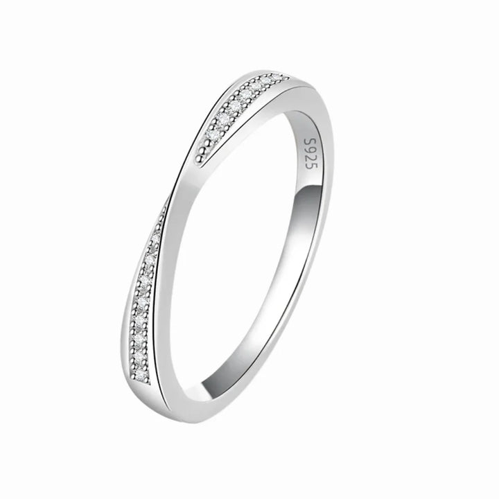 Aqui você encontra o presente perfeito para o amor da sua vida! Jóias em Prata 925, Ouro 18K e Hipoalergênicas, Anel de namoro, Anel de Noivado e Anel Solitário para todos os estilos! Anel Cravejado, Anel Feminino de Ouro, Anel Feminino de Prata, com qualidade e durabilidade! Prata 925 e banho triplo de Ouro 18k. Peças feitas para Durar! Confira nossas promoções e leve frete grátis para todo o Brasil! Garantia de envio e devolução fácil.