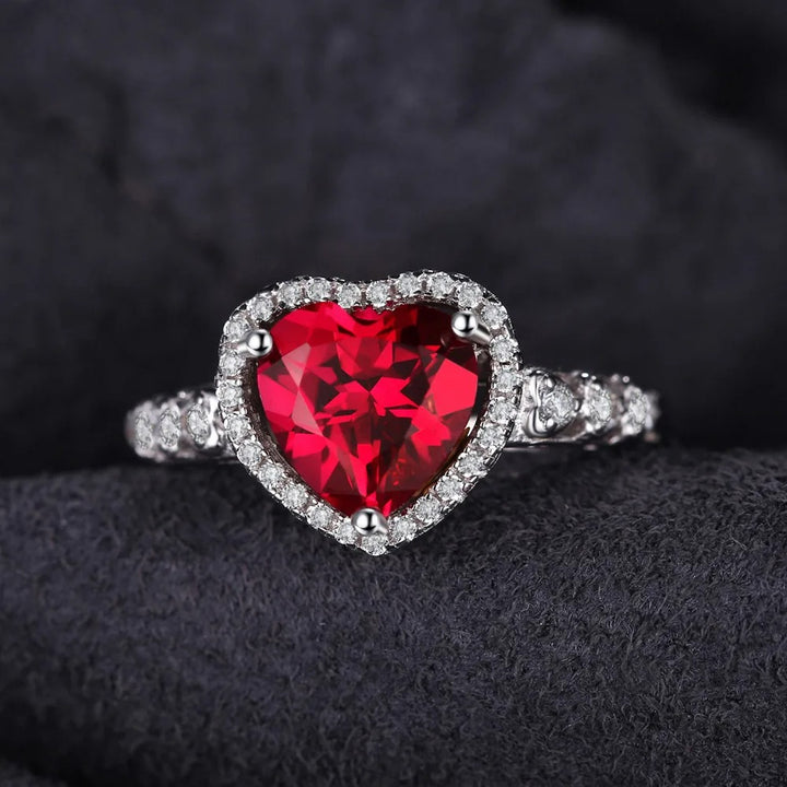 Você está procurando o presente ideal para sua mãe? Neste dia das mães, se você busca presentear com qualidade e elegância, separamos jóias únicas e exclusivas para você! Nossas jóias são compostas por Prata 925 e Ouro 18K, Aqui você encontra o presente ideal para a sua mãe! Confira nossas promoções e leve frete grátis para todo o Brasil! Garantia de envio, devolução fácil e embalagem presenteável!
