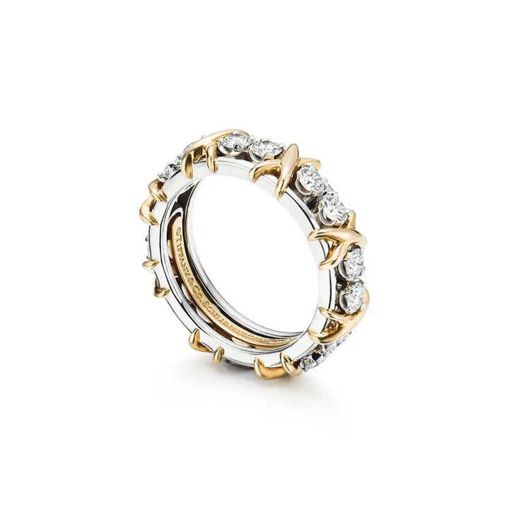 Aqui você encontra Anel Feminino para todos os estilos! Anel Cravejado, Anel Feminino de Ouro, Anel Feminino de Prata, com qualidade e durabilidade! Prata 925 e banho triplo de Ouro 18k. Peças feitas para Durar! Confira nossas promoções e leve frete grátis para todo o Brasil! Garantia de envio e devolução fácil.