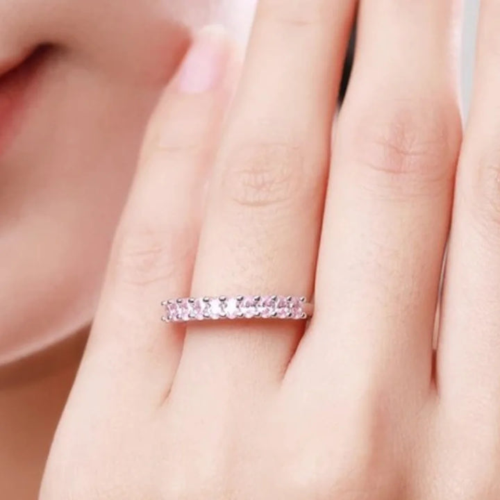 Aqui você encontra o presente perfeito para o amor da sua vida! Jóias em Prata 925, Ouro 18K e Hipoalergênicas, Anel de namoro, Anel de Noivado e Anel Solitário para todos os estilos! Anel Cravejado, Anel Feminino de Ouro, Anel Feminino de Prata, com qualidade e durabilidade! Prata 925 e banho triplo de Ouro 18k. Peças feitas para Durar! Confira nossas promoções e leve frete grátis para todo o Brasil! Garantia de envio e devolução fácil.