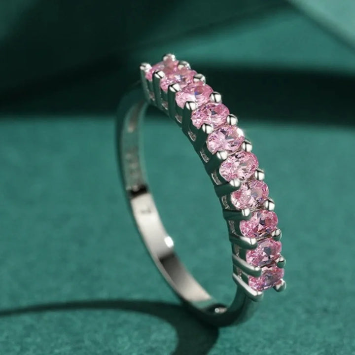 Aqui você encontra o presente perfeito para o amor da sua vida! Jóias em Prata 925, Ouro 18K e Hipoalergênicas, Anel de namoro, Anel de Noivado e Anel Solitário para todos os estilos! Anel Cravejado, Anel Feminino de Ouro, Anel Feminino de Prata, com qualidade e durabilidade! Prata 925 e banho triplo de Ouro 18k. Peças feitas para Durar! Confira nossas promoções e leve frete grátis para todo o Brasil! Garantia de envio e devolução fácil.