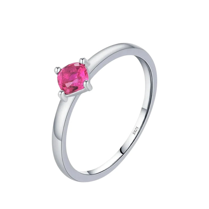 Aqui você encontra o presente perfeito para o amor da sua vida! Jóias em Prata 925, Ouro 18K e Hipoalergênicas, Anel de namoro, Anel de Noivado e Anel Solitário para todos os estilos! Anel Cravejado, Anel Feminino de Ouro, Anel Feminino de Prata, com qualidade e durabilidade! Prata 925 e banho triplo de Ouro 18k. Peças feitas para Durar! Confira nossas promoções e leve frete grátis para todo o Brasil! Garantia de envio e devolução fácil