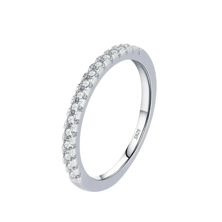 Aqui você encontra o presente perfeito para o amor da sua vida! Jóias em Prata 925, Ouro 18K e Hipoalergênicas, Anel de namoro, Anel de Noivado e Anel Solitário para todos os estilos! Anel Cravejado, Anel Feminino de Ouro, Anel Feminino de Prata, com qualidade e durabilidade! Prata 925 e banho triplo de Ouro 18k. Peças feitas para Durar! Confira nossas promoções e leve frete grátis para todo o Brasil! Garantia de envio e devolução fácil