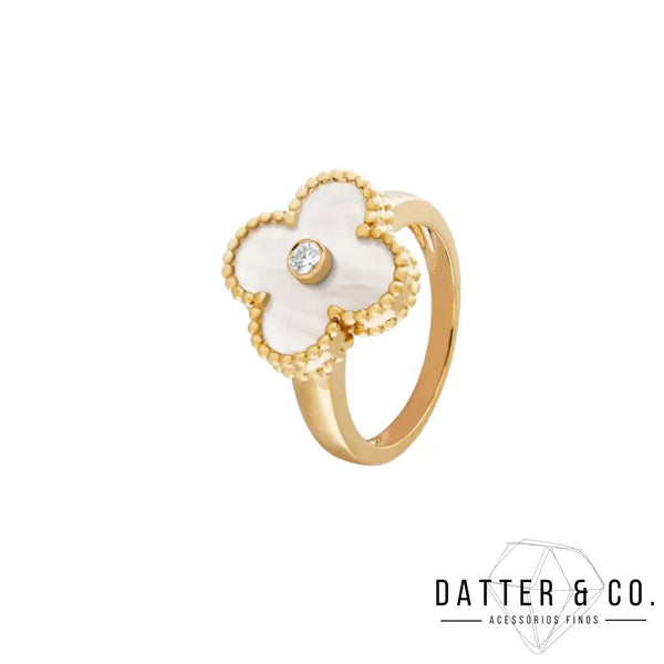 Aqui você encontra Anel Feminino para todos os estilos! Anel Cravejado, Anel Feminino de Ouro, Anel Feminino de Prata, com qualidade e durabilidade! Prata 925 e banho triplo de Ouro 18k. Peças feitas para Durar! Confira nossas promoções e leve frete grátis para todo o Brasil! Garantia de envio e devolução fácil.