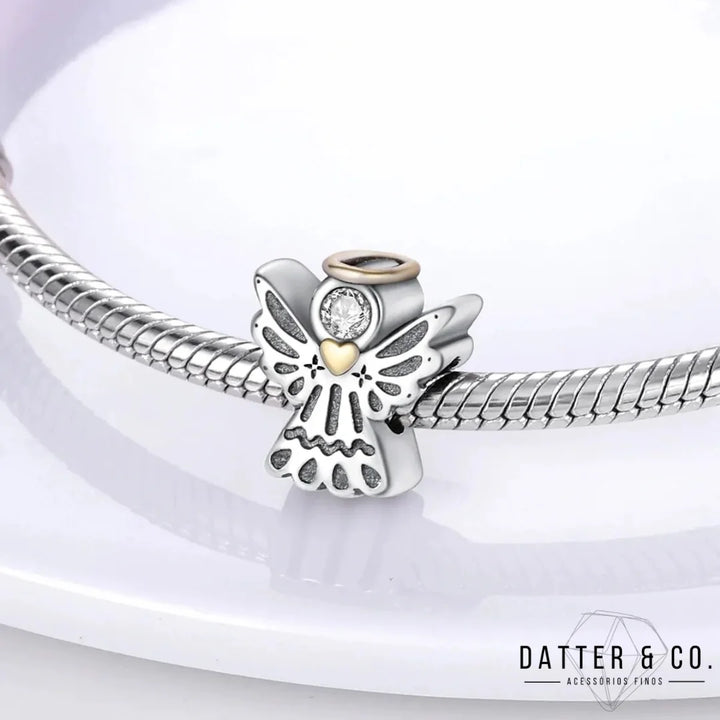 Aqui você encontra Pulseiras Femininas para todos os estilos! Pulseira Feminina de Prata, Ouro 18K e Pulseiras de Berloques, Berloques, Pulseiras de Berloques de Prata! Peças feitas para durar! Confira nossas promoções e leve frete grátis para todo o Brasil! Garantia de envio e devolução fácil. 