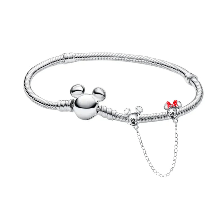Aqui você encontra Pulseiras Femininas para todos os estilos! Pulseira Feminina de Prata, Ouro 18K e Pulseiras de Berloques, Berloques, Pulseiras de Berloques de Prata! Peças feitas para durar! Confira nossas promoções e leve frete grátis para todo o Brasil! Garantia de envio e devolução fácil.