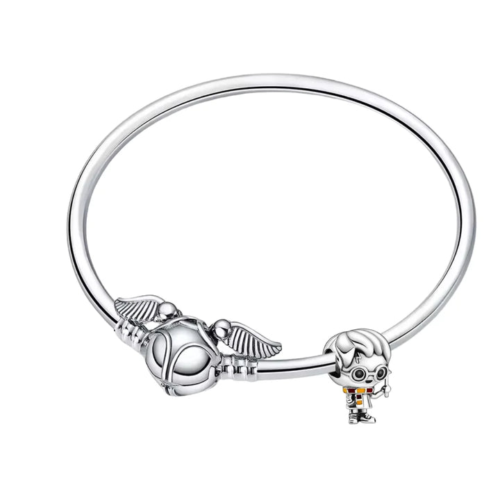 Aqui você encontra Pulseiras Femininas para todos os estilos! Pulseira Feminina de Prata, Ouro 18K e Pulseiras de Berloques, Berloques, Pulseiras de Berloques de Prata! Peças feitas para durar! Confira nossas promoções e leve frete grátis para todo o Brasil! Garantia de envio e devolução fácil.