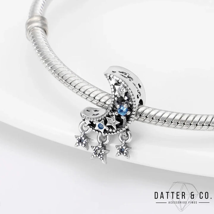 Aqui você encontra Pulseiras Femininas para todos os estilos! Pulseira Feminina de Prata, Ouro 18K e Pulseiras de Berloques, Berloques, Pulseiras de Berloques de Prata! Peças feitas para durar! Confira nossas promoções e leve frete grátis para todo o Brasil! Garantia de envio e devolução fácil.