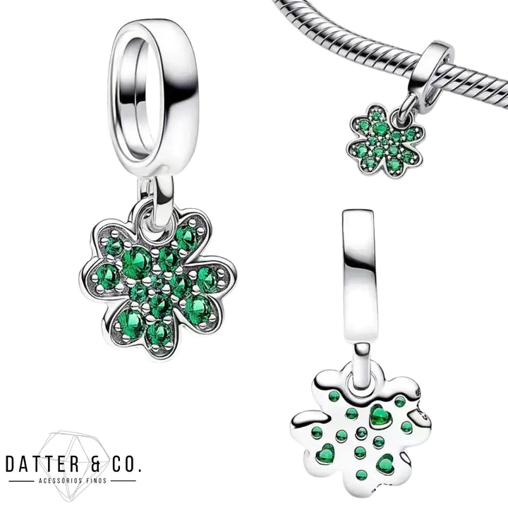 Aqui você encontra Pulseiras Femininas para todos os estilos! Pulseira Feminina de Prata, Ouro 18K e Pulseiras de Berloques, Berloques, Pulseiras de Berloques de Prata! Peças feitas para durar! Confira nossas promoções e leve frete grátis para todo o Brasil! Garantia de envio e devolução fácil.