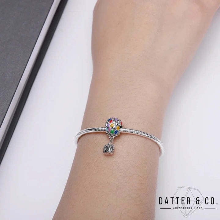 Aqui você encontra Pulseiras Femininas para todos os estilos! Pulseira Feminina de Prata, Ouro 18K e Pulseiras de Berloques, Berloques, Pulseiras de Berloques de Prata! Peças feitas para durar! Confira nossas promoções e leve frete grátis para todo o Brasil! Garantia de envio e devolução fácil.