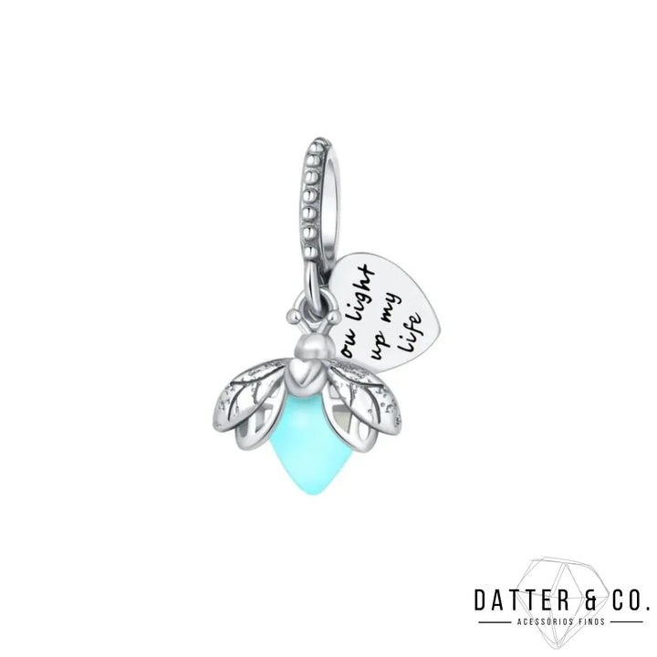 Aqui você encontra Pulseiras Femininas para todos os estilos! Pulseira Feminina de Prata, Ouro 18K e Pulseiras de Berloques, Berloques, Pulseiras de Berloques de Prata! Peças feitas para durar! Confira nossas promoções e leve frete grátis para todo o Brasil! Garantia de envio e devolução fácil.