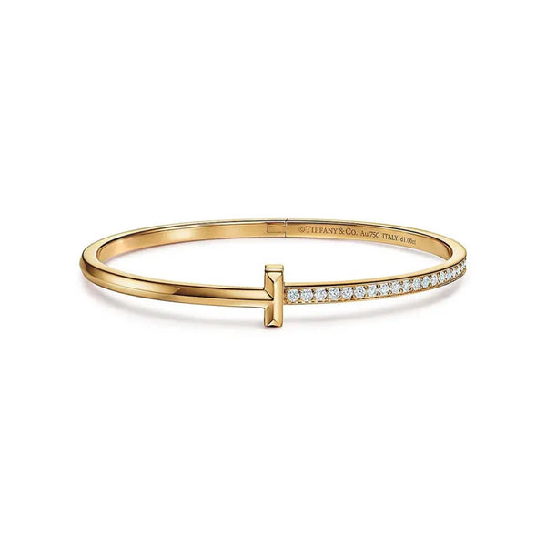  Aqui você encontra Pulseiras Femininas para todos os estilos! Pulseira Feminina de Prata, Ouro 18K e Pulseiras de Berloques, Berloques, Pulseiras de Berloques de Prata! Peças feitas para durar! Confira nossas promoções e leve frete grátis para todo o Brasil! Garantia de envio e devolução fácil.