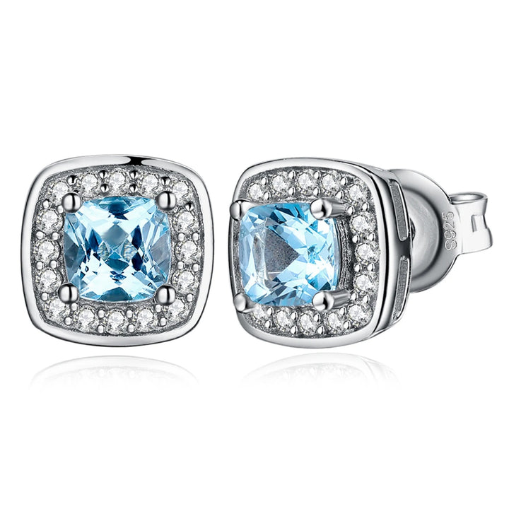 Você está procurando o presente ideal para sua mãe? Neste dia das mães, se você busca presentear com qualidade e elegância, separamos jóias únicas e exclusivas para você! Nossas jóias são compostas por Prata 925 e Ouro 18K, Aqui você encontra o presente ideal para a sua mãe! Confira nossas promoções e leve frete grátis para todo o Brasil! Garantia de envio, devolução fácil e embalagem presenteável!