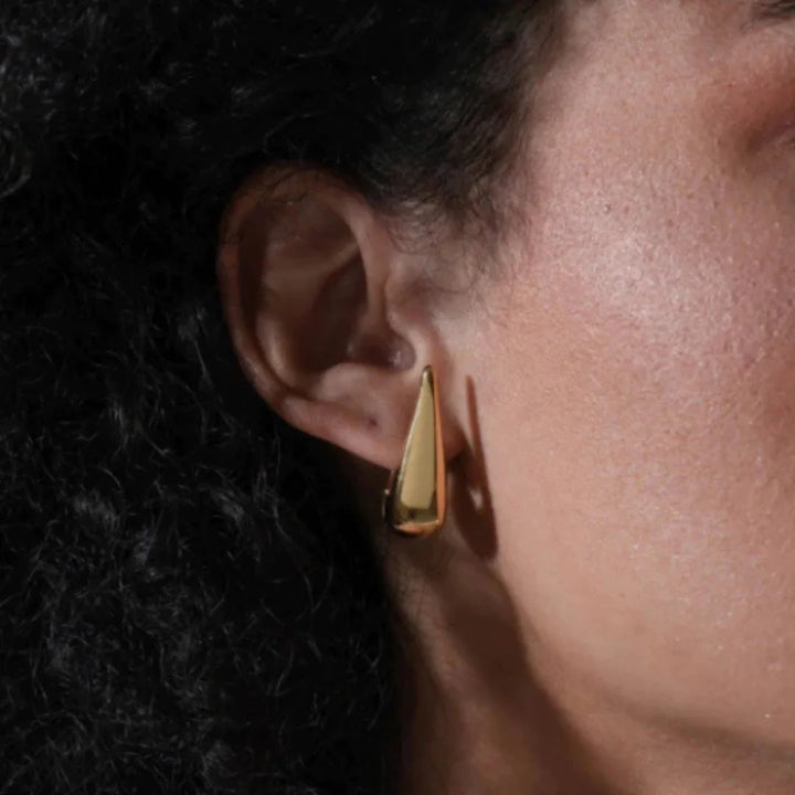 Se você busca por jóias de alta qualidade e recebimento em até 3 dias, aqui na Datter &Co, temos uma variedade de produtos que não escurecem com o uso, não causam alergias e são 100% á prova d'água, compre aqui na Datter & Co, Frete Grátis e Devolução Fácil