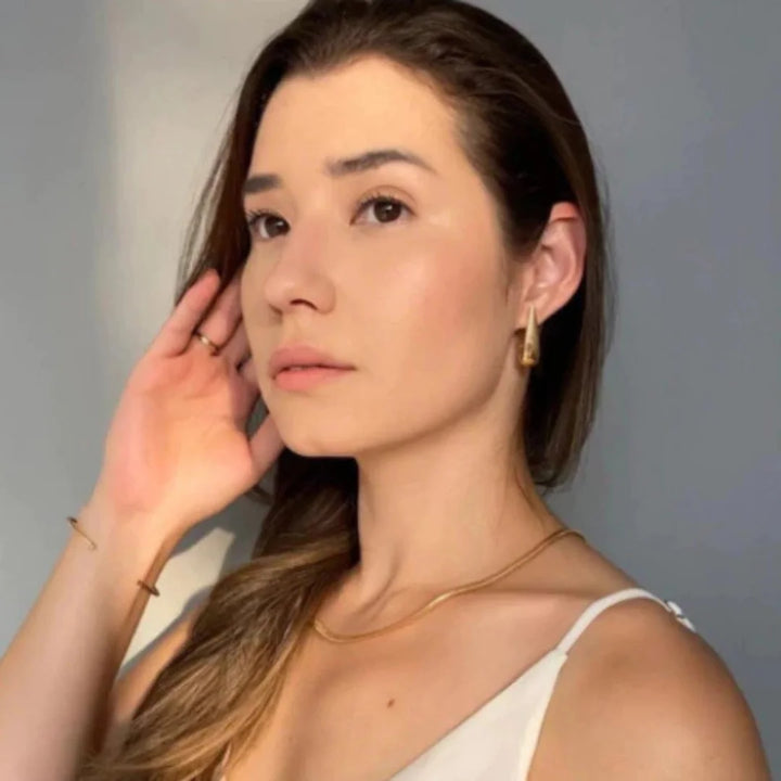 Se você busca por jóias de alta qualidade e recebimento em até 3 dias, aqui na Datter &Co, temos uma variedade de produtos que não escurecem com o uso, não causam alergias e são 100% á prova d'água, compre aqui na Datter & Co, Frete Grátis e Devolução Fácil