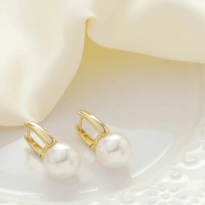 Se você busca por jóias de alta qualidade e recebimento em até 3 dias, aqui na Datter &Co, temos uma variedade de produtos que não escurecem com o uso, não causam alergias e são 100% á prova d'água, compre aqui na Datter & Co, Frete Grátis e Devolução Fácil