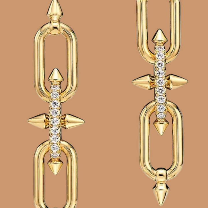 Os melhores colares femininos, colar feminino de prata, colar feminino de ouro, colar de pérola, colar feminino delicado com qualidade e durabilidade, peças que duram, não causam alergias e nem escurecem com o uso! Compre aqui na Datter & Co, Frete Grátis e Devolução Fácil.