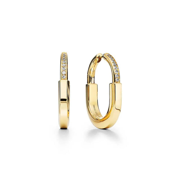 Os melhores colares femininos, colar feminino de prata, colar feminino de ouro, colar de pérola, colar feminino delicado com qualidade e durabilidade, peças que duram, não causam alergias e nem escurecem com o uso! Compre aqui na Datter & Co, Frete Grátis e Devolução Fácil.