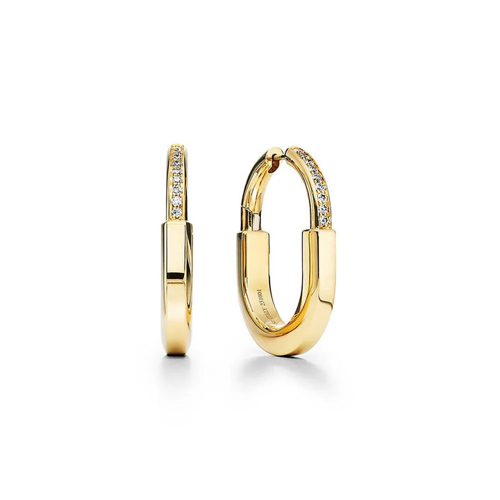 Os melhores colares femininos, colar feminino de prata, colar feminino de ouro, colar de pérola, colar feminino delicado com qualidade e durabilidade, peças que duram, não causam alergias e nem escurecem com o uso! Compre aqui na Datter & Co, Frete Grátis e Devolução Fácil.