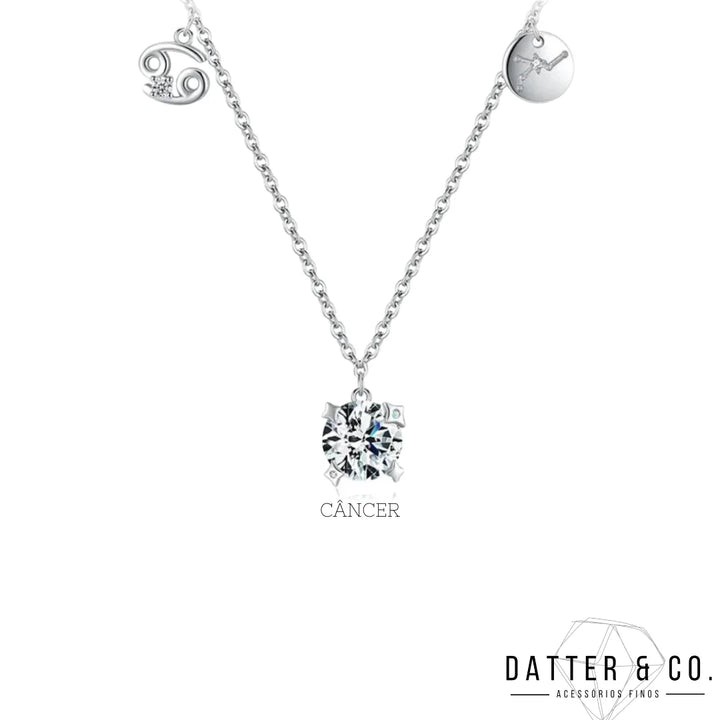 Os melhores colares femininos, colar feminino de prata, colar feminino de ouro, colar de pérola, colar feminino delicado com qualidade e durabilidade, peças que duram, não causam alergias e nem escurecem com o uso! Compre aqui na Datter & Co, Frete Grátis e Devolução Fácil.