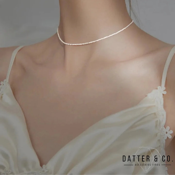 Os melhores colares femininos, colar feminino de prata, colar feminino de ouro, colar de pérola, colar feminino delicado com qualidade e durabilidade, peças que duram, não causam alergias e nem escurecem com o uso! Compre aqui na Datter & Co, Frete Grátis e Devolução Fácil.