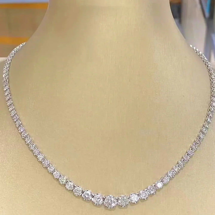 Os melhores colares femininos, colar feminino de prata, colar feminino de ouro, colar de pérola, colar feminino delicado com qualidade e durabilidade, peças que duram, não causam alergias e nem escurecem com o uso! Compre aqui na Datter & Co, Frete Grátis e Devolução Fácil.