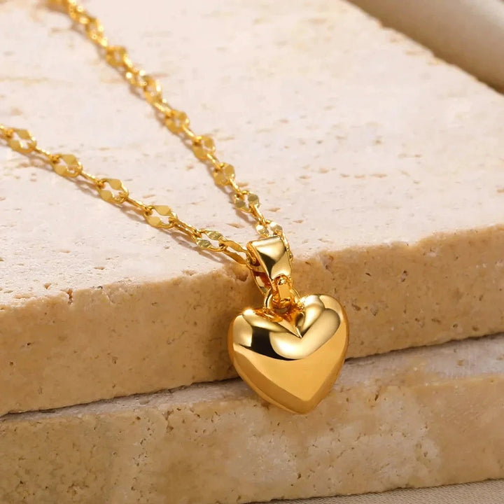 Você está procurando o presente ideal para sua mãe? Neste dia das mães, se você busca presentear com qualidade e elegância, separamos jóias únicas e exclusivas para você! Nossas jóias são compostas por Prata 925 e Ouro 18K, Aqui você encontra o presente ideal para a sua mãe! Confira nossas promoções e leve frete grátis para todo o Brasil! Garantia de envio, devolução fácil e embalagem presenteável!