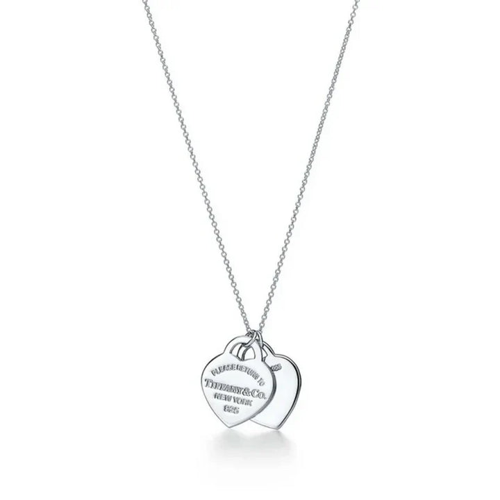 Os melhores colares femininos, colar feminino de prata, colar feminino de ouro, colar de pérola, colar feminino delicado com qualidade e durabilidade, peças que duram, não causam alergias e nem escurecem com o uso! Compre aqui na Datter & Co, Frete Grátis e Devolução Fácil.