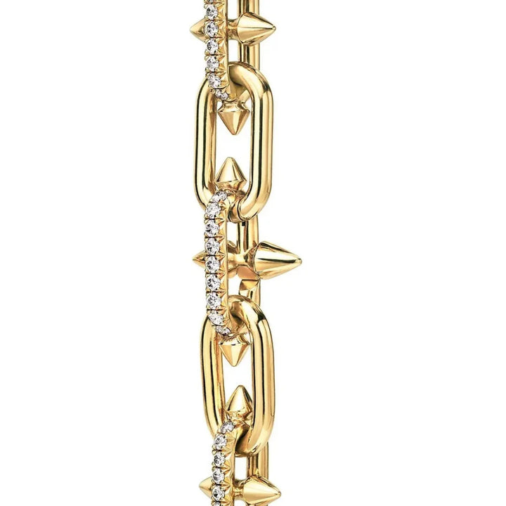 Os melhores colares femininos, colar feminino de prata, colar feminino de ouro, colar de pérola, colar feminino delicado com qualidade e durabilidade, peças que duram, não causam alergias e nem escurecem com o uso! Compre aqui na Datter & Co, Frete Grátis e Devolução Fácil.