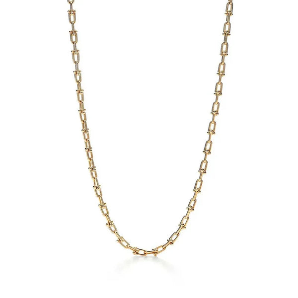 Os melhores colares femininos, colar feminino de prata, colar feminino de ouro, colar de pérola, colar feminino delicado com qualidade e durabilidade, peças que duram, não causam alergias e nem escurecem com o uso! Compre aqui na Datter & Co, Frete Grátis e Devolução Fácil.