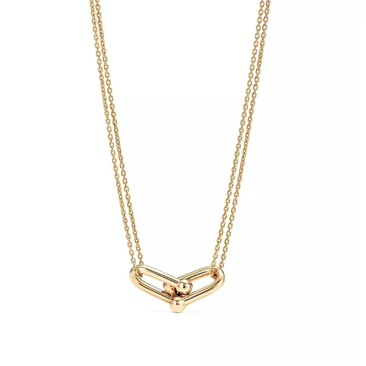 Os melhores colares femininos, colar feminino de prata, colar feminino de ouro, colar de pérola, colar feminino delicado com qualidade e durabilidade, peças que duram, não causam alergias e nem escurecem com o uso! Compre aqui na Datter & Co, Frete Grátis e Devolução Fácil.