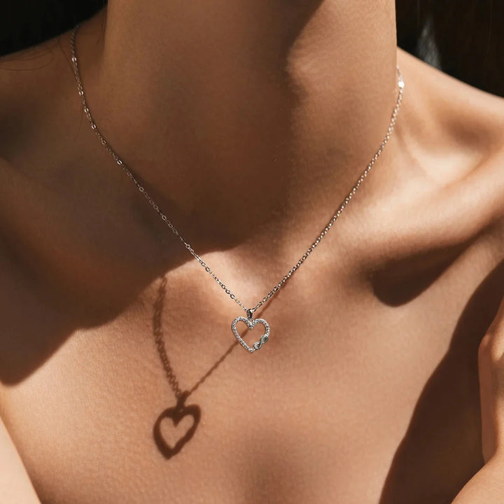 Se você busca por Conjunto de Prata  de alta qualidade, aqui na Datter &Co,você encontra o presente ideal para sua namorada,esposa,mãe, a mulher da sua vida! temos uma variedade de produtos que não escurecem com o uso, não causam alergias e são 100% á prova d'água, compre aqui na Datter & Co, Frete Grátis e Devolução Fácil.