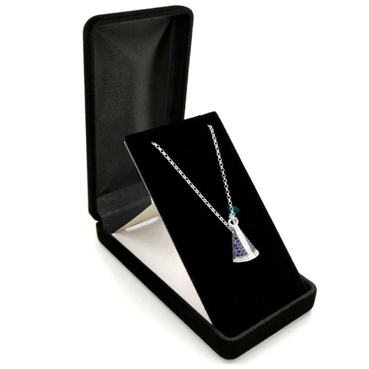 Se você busca por jóias de alta qualidade e recebimento em até 4 dias, aqui na Datter &Co, temos uma variedade de produtos que não escurecem com o uso, não causam alergias e são 100% á prova d'água, compre aqui na Datter & Co, Frete Grátis e Devolução Fácil