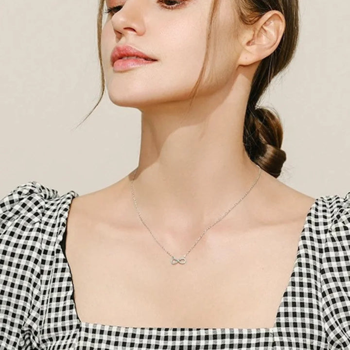 Se você busca por Conjunto de Prata  de alta qualidade, aqui na Datter &Co,você encontra o presente ideal para sua namorada,esposa,mãe, a mulher da sua vida! temos uma variedade de produtos que não escurecem com o uso, não causam alergias e são 100% á prova d'água, compre aqui na Datter & Co, Frete Grátis e Devolução Fácil.