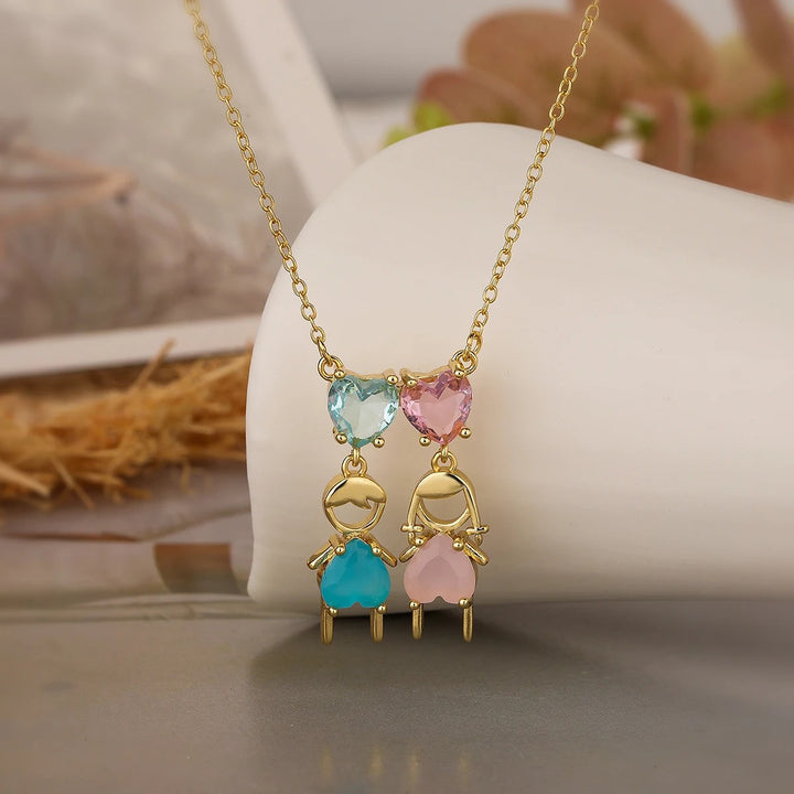 Você está procurando o presente ideal para sua mãe? Neste dia das mães, se você busca presentear com qualidade e elegância, separamos jóias únicas e exclusivas para você! Nossas jóias são compostas por Prata 925 e Ouro 18K, Aqui você encontra o presente ideal para a sua mãe! Confira nossas promoções e leve frete grátis para todo o Brasil! Garantia de envio, devolução fácil e embalagem presenteável!
