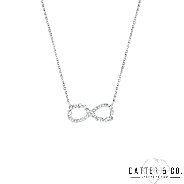 Os melhores colares femininos, colar feminino de prata, colar feminino de ouro, colar de pérola, colar feminino delicado com qualidade e durabilidade, peças que duram, não causam alergias e nem escurecem com o uso! Compre aqui na Datter & Co, Frete Grátis e Devolução Fácil.