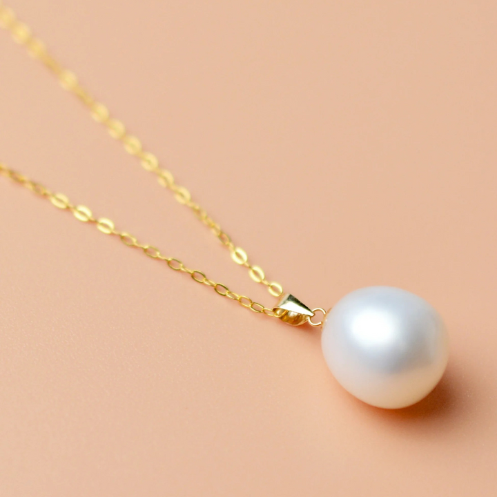 Você está procurando o presente ideal para sua mãe? Neste dia das mães, se você busca presentear com qualidade e elegância, separamos jóias únicas e exclusivas para você! Nossas jóias são compostas por Prata 925 e Ouro 18K, Aqui você encontra o presente ideal para a sua mãe! Confira nossas promoções e leve frete grátis para todo o Brasil! Garantia de envio, devolução fácil e embalagem presenteável!