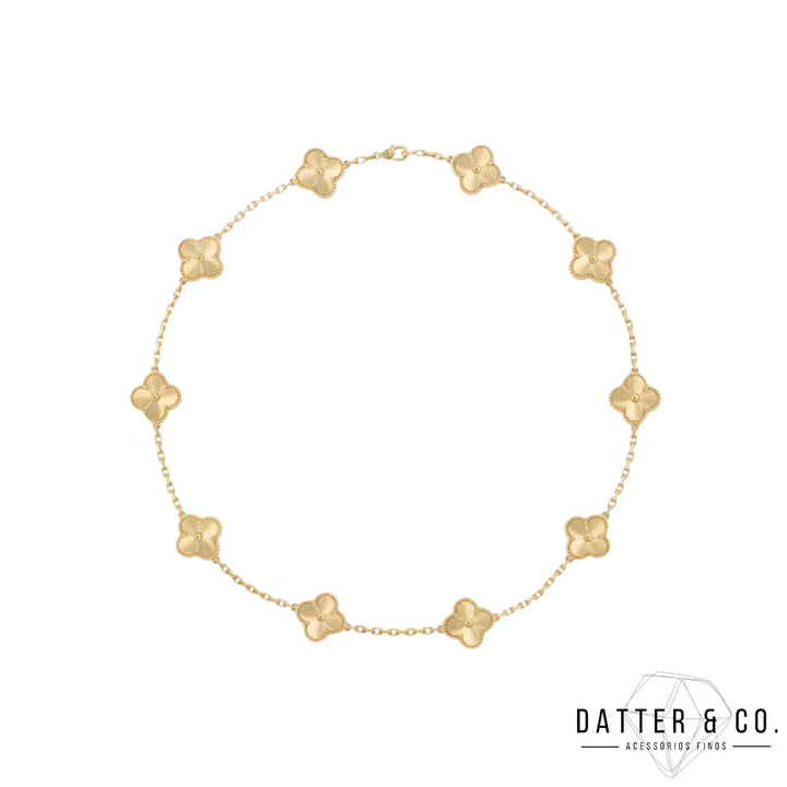 Inspirado no Trevo de quatro folhas, estas jóias são sinônimo de sorte e proteção.
Se você busca por colares trevo, pulseiras trevo, anéis trevo ou conjuntos trevo de alta qualidade, compre aqui na Datter & Co, Frete Grátis e Devolução Fácil.