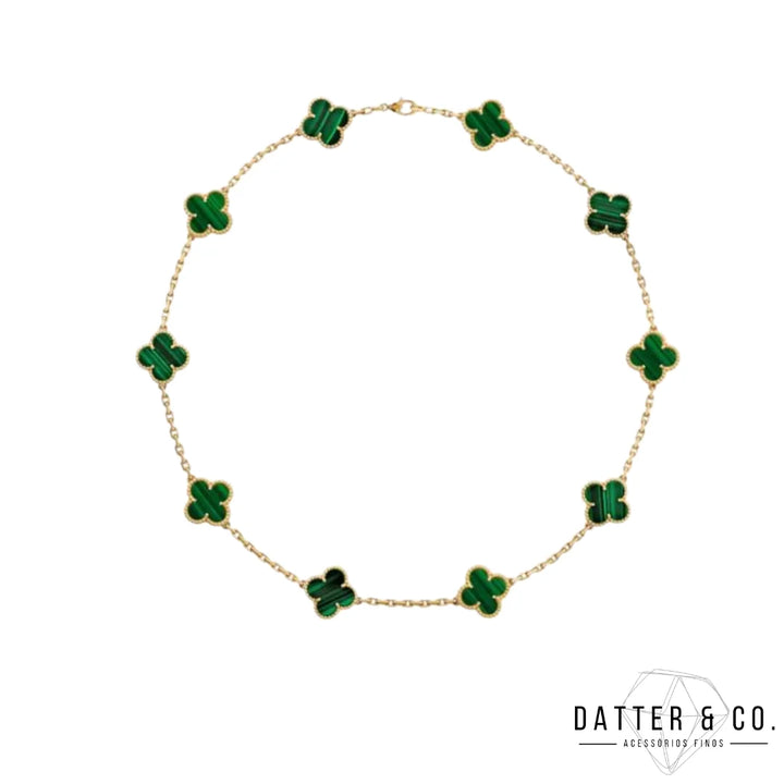Inspirado no Trevo de quatro folhas, estas jóias são sinônimo de sorte e proteção.
Se você busca por colares trevo, pulseiras trevo, anéis trevo ou conjuntos trevo de alta qualidade, compre aqui na Datter & Co, Frete Grátis e Devolução Fácil.