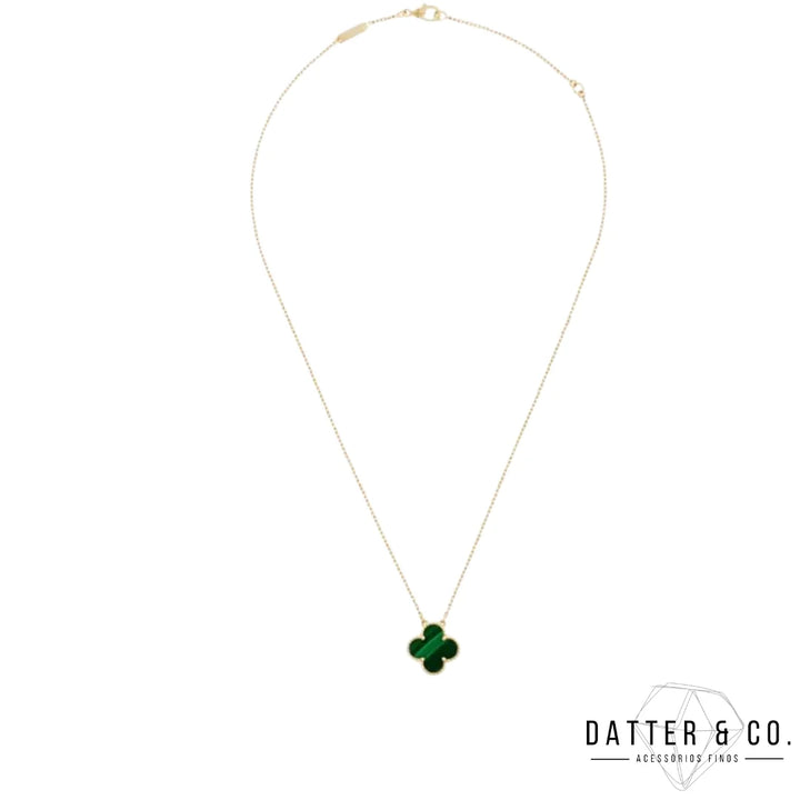 Os melhores colares femininos, colar feminino de prata, colar feminino de ouro, colar de pérola, colar feminino delicado com qualidade e durabilidade, peças que duram, não causam alergias e nem escurecem com o uso! Compre aqui na Datter & Co, Frete Grátis e Devolução Fácil.