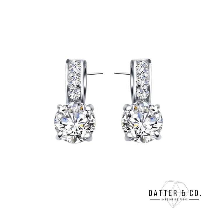Os melhores colares femininos, colar feminino de prata, colar feminino de ouro, colar de pérola, colar feminino delicado com qualidade e durabilidade, peças que duram, não causam alergias e nem escurecem com o uso! Compre aqui na Datter & Co, Frete Grátis e Devolução Fácil.