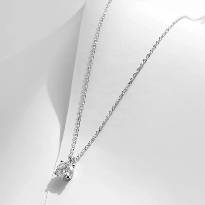 Se você busca por Conjunto de Prata  de alta qualidade, aqui na Datter &Co,você encontra o presente ideal para sua namorada,esposa,mãe, a mulher da sua vida! temos uma variedade de produtos que não escurecem com o uso, não causam alergias e são 100% á prova d'água, compre aqui na Datter & Co, Frete Grátis e Devolução Fácil.