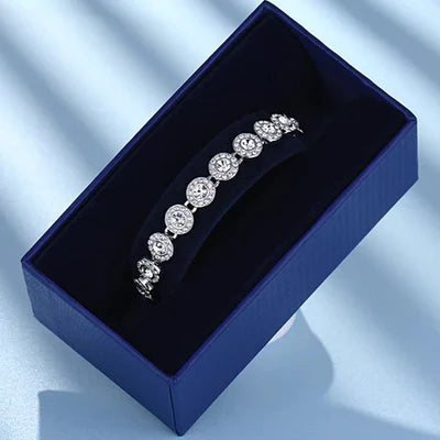 Os melhores colares femininos, colar feminino de prata, colar feminino de ouro, colar de pérola, colar feminino delicado com qualidade e durabilidade, peças que duram, não causam alergias e nem escurecem com o uso! Compre aqui na Datter & Co, Frete Grátis e Devolução Fácil.
