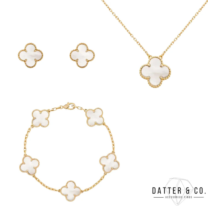 Os melhores colares femininos, colar feminino de prata, colar feminino de ouro, colar de pérola, colar feminino delicado com qualidade e durabilidade, peças que duram, não causam alergias e nem escurecem com o uso! Compre aqui na Datter & Co, Frete Grátis e Devolução Fácil.