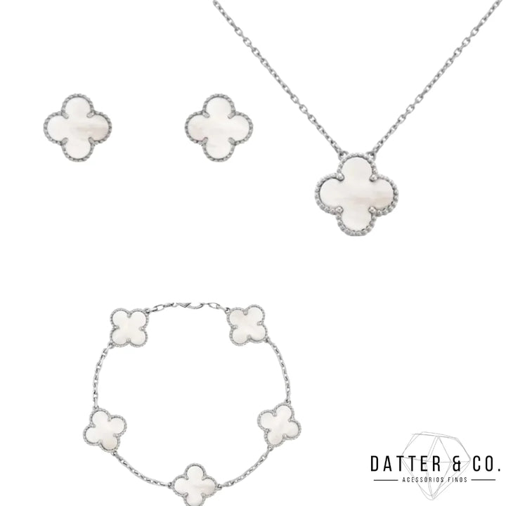 Os melhores colares femininos, colar feminino de prata, colar feminino de ouro, colar de pérola, colar feminino delicado com qualidade e durabilidade, peças que duram, não causam alergias e nem escurecem com o uso! Compre aqui na Datter & Co, Frete Grátis e Devolução Fácil.