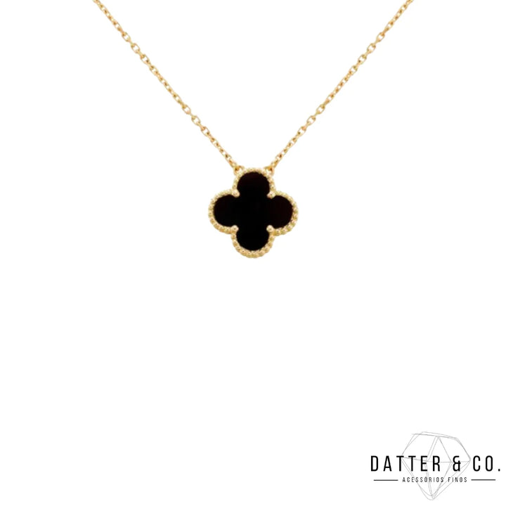 Os melhores colares femininos, colar feminino de prata, colar feminino de ouro, colar de pérola, colar feminino delicado com qualidade e durabilidade, peças que duram, não causam alergias e nem escurecem com o uso! Compre aqui na Datter & Co, Frete Grátis e Devolução Fácil.