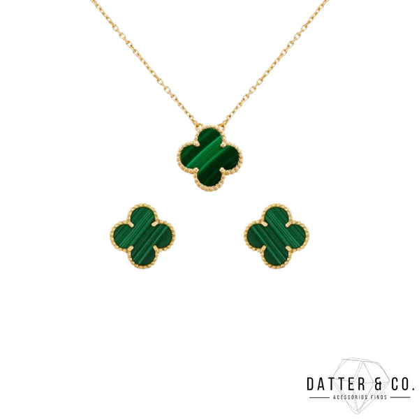 Os melhores colares femininos, colar feminino de prata, colar feminino de ouro, colar de pérola, colar feminino delicado com qualidade e durabilidade, peças que duram, não causam alergias e nem escurecem com o uso! Compre aqui na Datter & Co, Frete Grátis e Devolução Fácil.