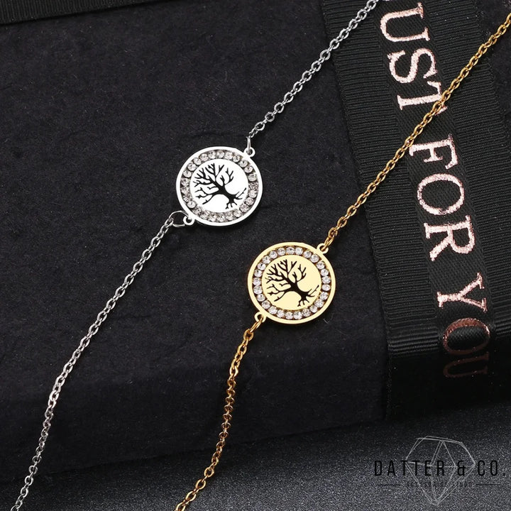 Aqui você encontra Pulseiras Femininas para todos os estilos! Pulseira Feminina de Prata, Ouro 18K e Pulseiras de Berloques, Berloques, Pulseiras de Berloques de Prata! Peças feitas para durar! Confira nossas promoções e leve frete grátis para todo o Brasil! Garantia de envio e devolução fácil.